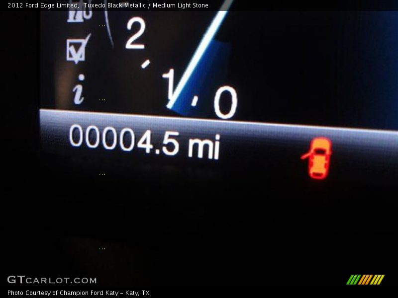 Tuxedo Black Metallic / Medium Light Stone 2012 Ford Edge Limited
