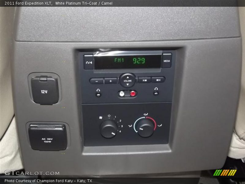 White Platinum Tri-Coat / Camel 2011 Ford Expedition XLT