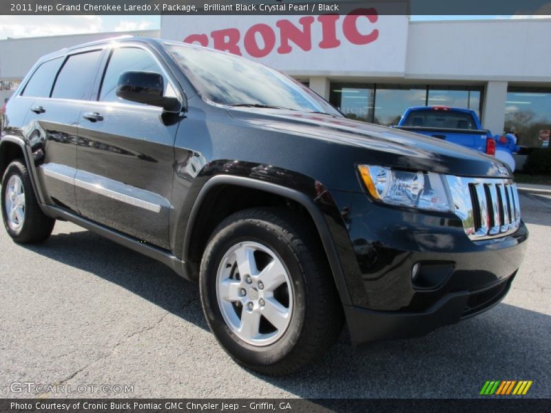 Brilliant Black Crystal Pearl / Black 2011 Jeep Grand Cherokee Laredo X Package