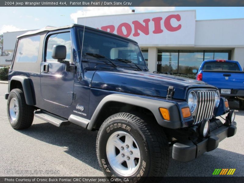 Patriot Blue Pearl / Dark Slate Gray 2004 Jeep Wrangler Unlimited 4x4