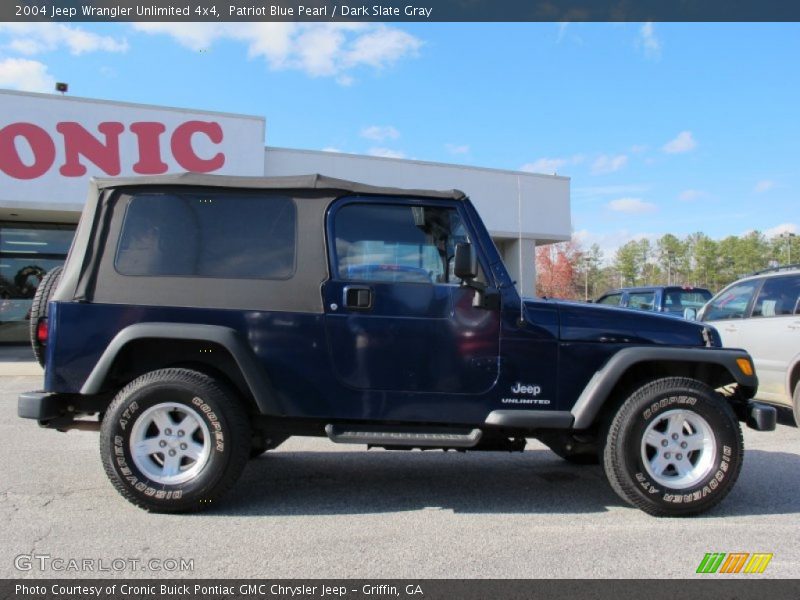 Patriot Blue Pearl / Dark Slate Gray 2004 Jeep Wrangler Unlimited 4x4