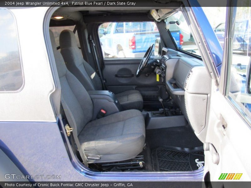Patriot Blue Pearl / Dark Slate Gray 2004 Jeep Wrangler Unlimited 4x4