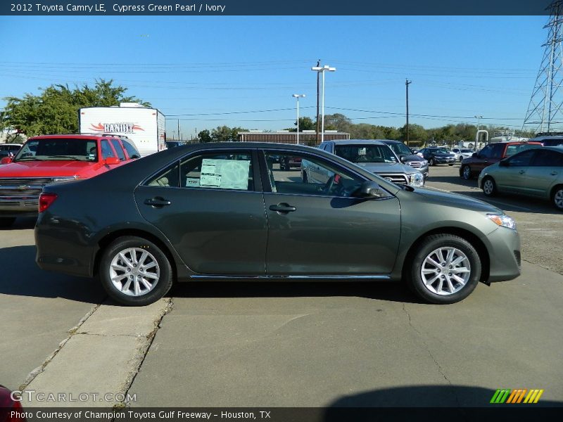 Cypress Green Pearl / Ivory 2012 Toyota Camry LE