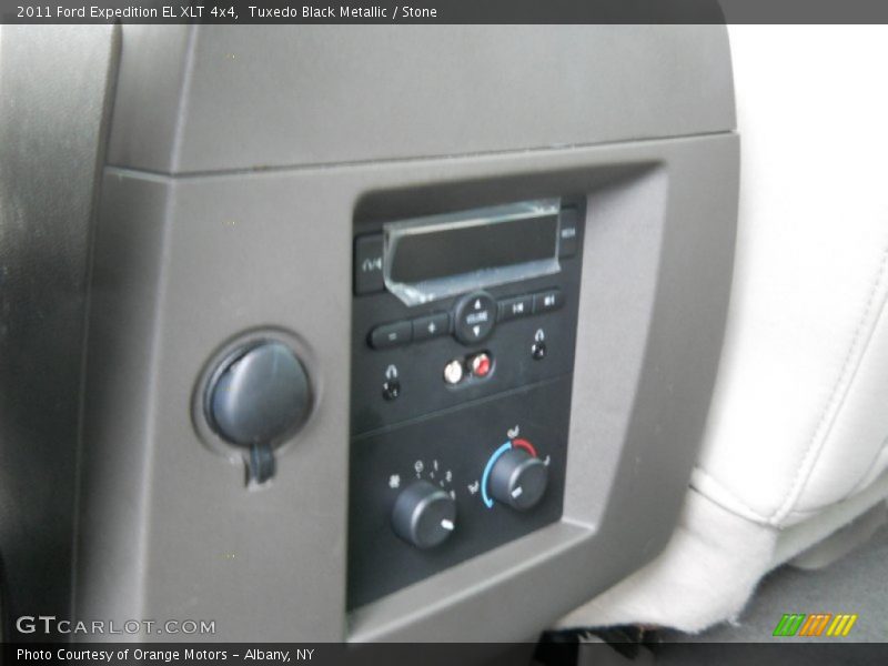 Tuxedo Black Metallic / Stone 2011 Ford Expedition EL XLT 4x4