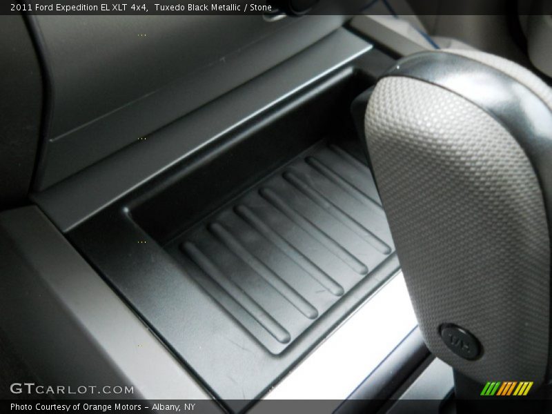 Tuxedo Black Metallic / Stone 2011 Ford Expedition EL XLT 4x4