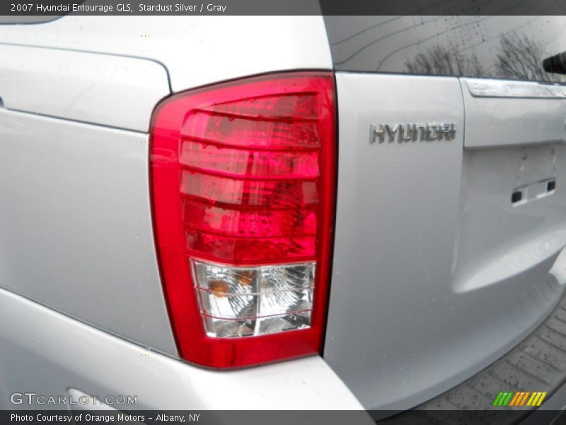 Stardust Silver / Gray 2007 Hyundai Entourage GLS