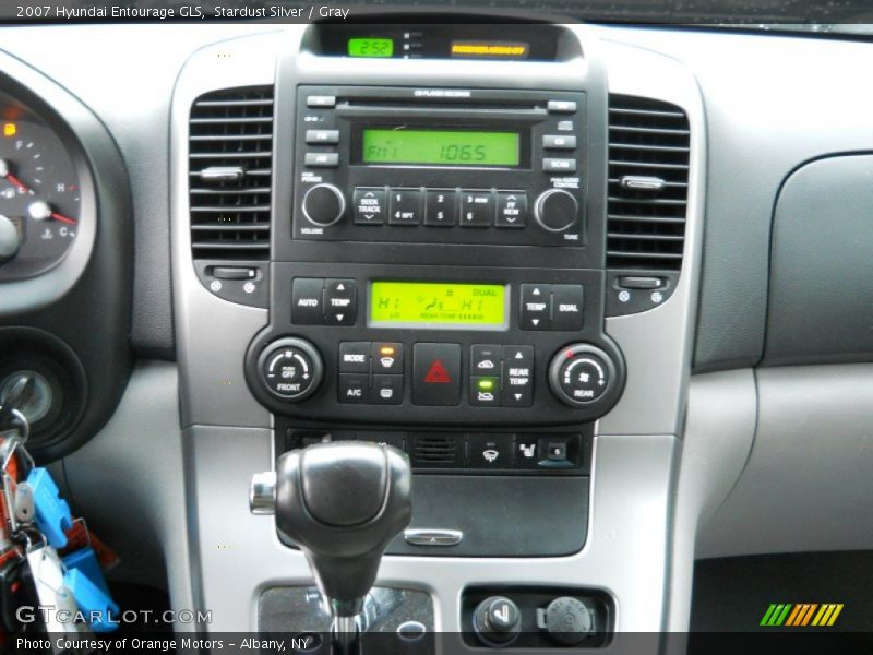 Stardust Silver / Gray 2007 Hyundai Entourage GLS