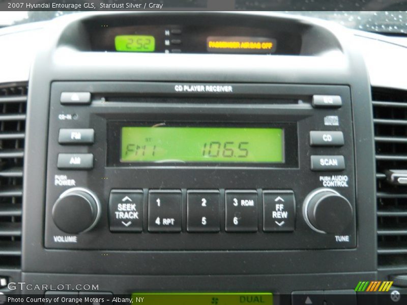 Stardust Silver / Gray 2007 Hyundai Entourage GLS