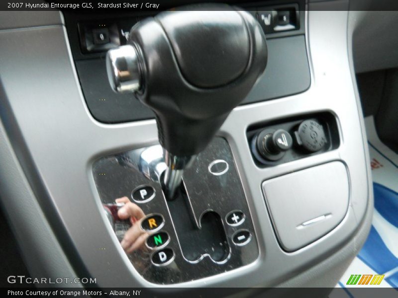 Stardust Silver / Gray 2007 Hyundai Entourage GLS