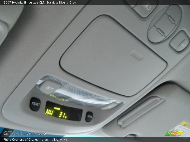 Stardust Silver / Gray 2007 Hyundai Entourage GLS