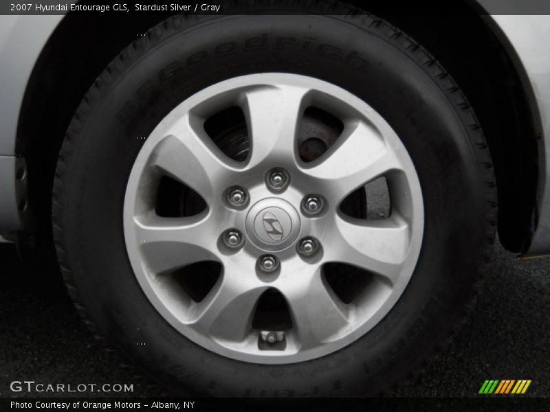 Stardust Silver / Gray 2007 Hyundai Entourage GLS
