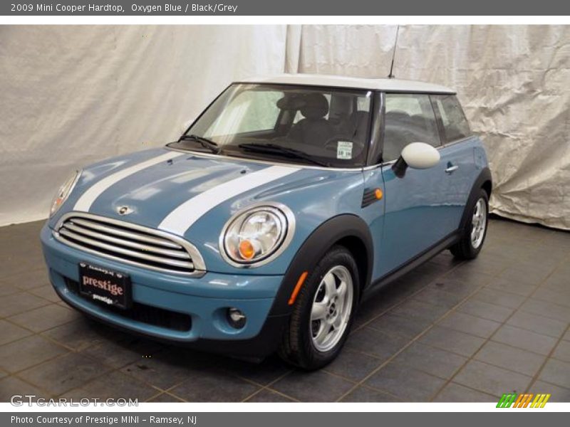 Oxygen Blue / Black/Grey 2009 Mini Cooper Hardtop