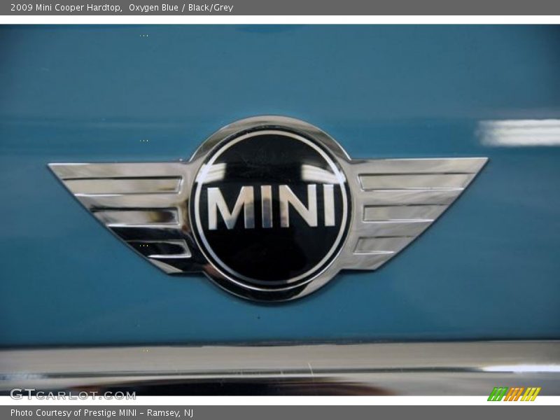 Oxygen Blue / Black/Grey 2009 Mini Cooper Hardtop