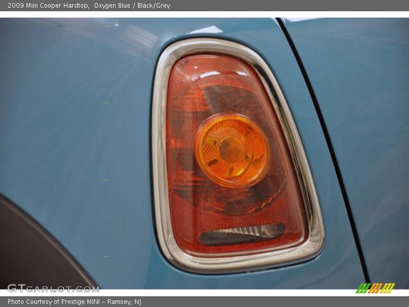 Oxygen Blue / Black/Grey 2009 Mini Cooper Hardtop