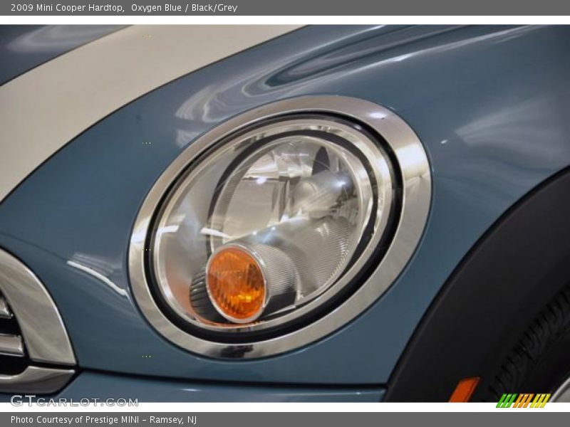 Oxygen Blue / Black/Grey 2009 Mini Cooper Hardtop