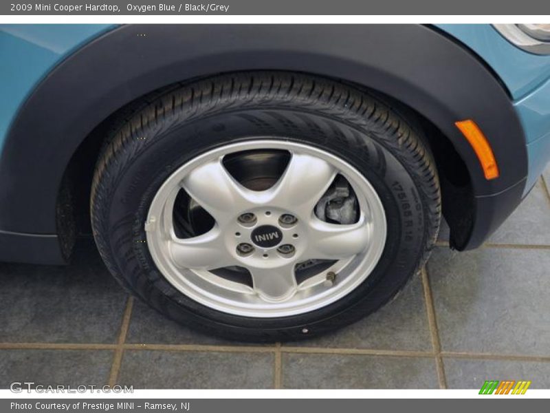 Oxygen Blue / Black/Grey 2009 Mini Cooper Hardtop