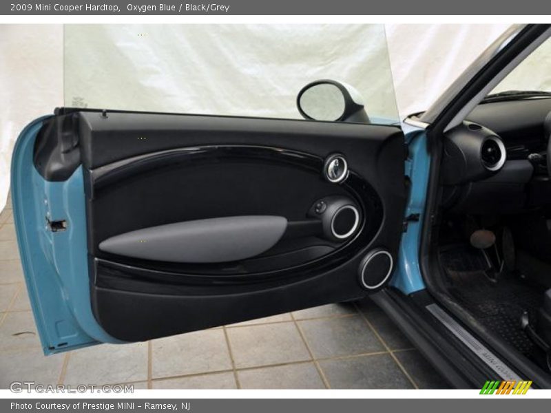 Oxygen Blue / Black/Grey 2009 Mini Cooper Hardtop