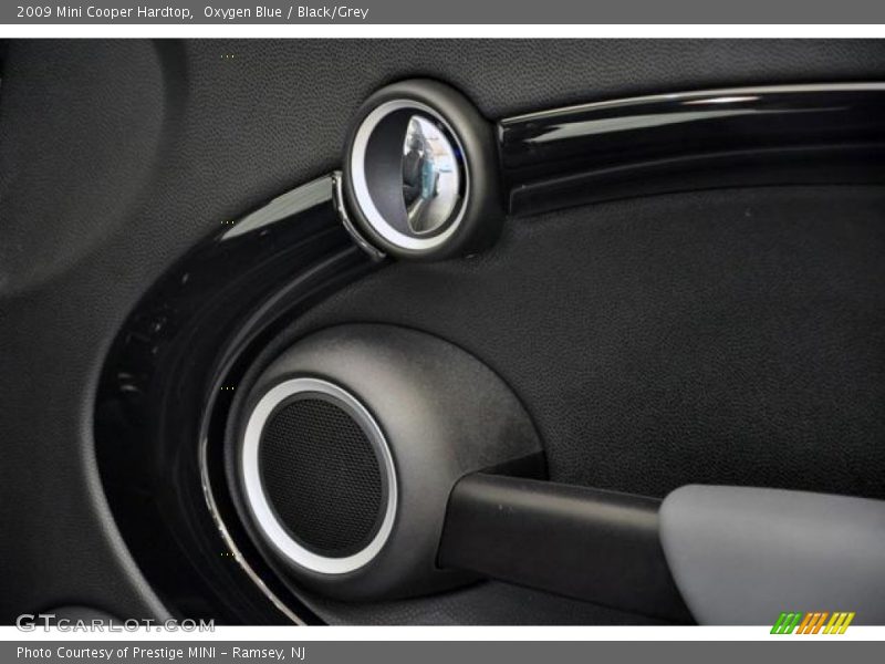 Oxygen Blue / Black/Grey 2009 Mini Cooper Hardtop