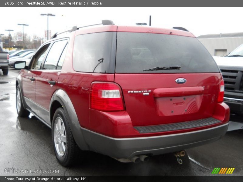 Redfire Metallic / Pebble 2005 Ford Freestyle SE AWD