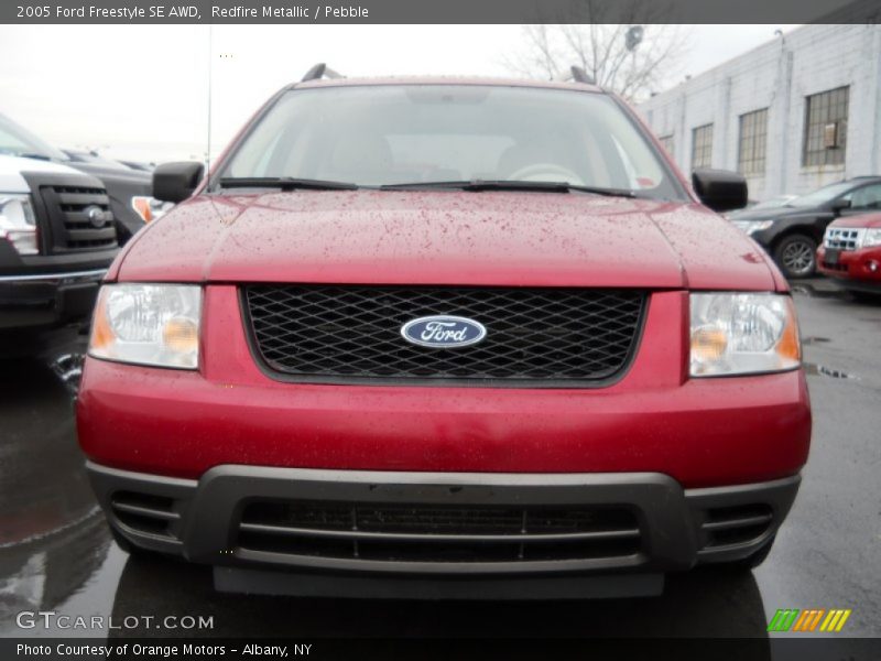 Redfire Metallic / Pebble 2005 Ford Freestyle SE AWD