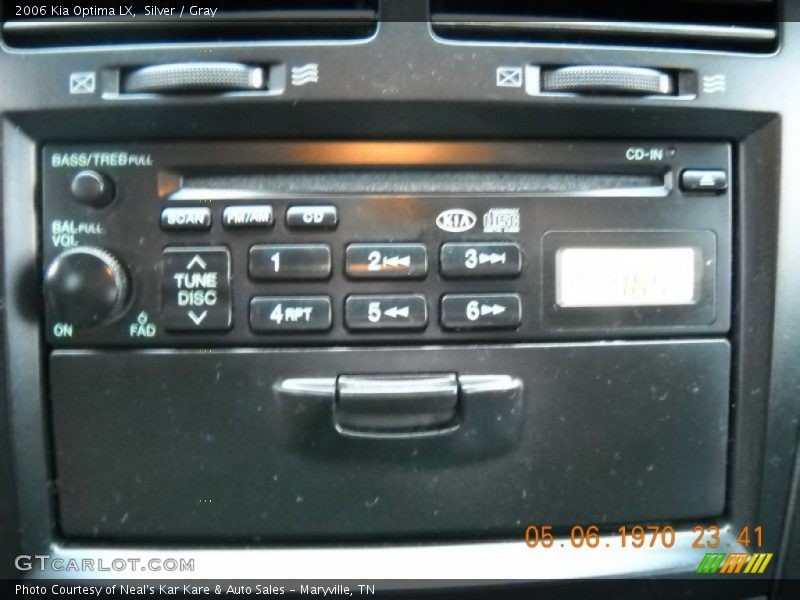 Silver / Gray 2006 Kia Optima LX