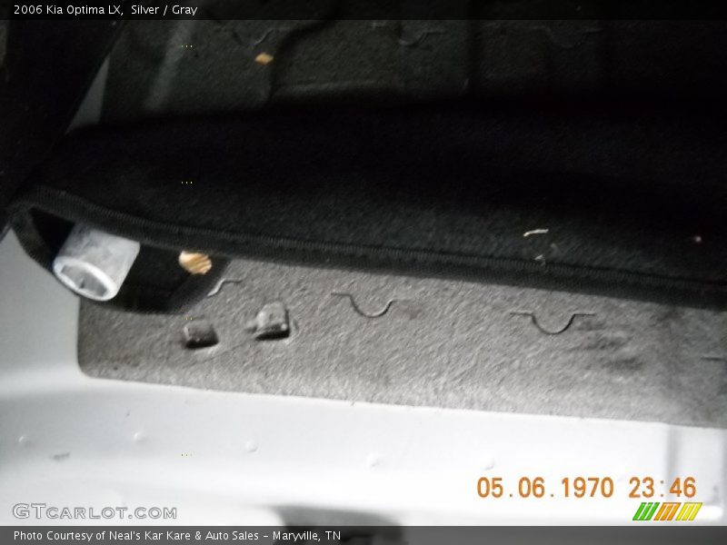 Silver / Gray 2006 Kia Optima LX