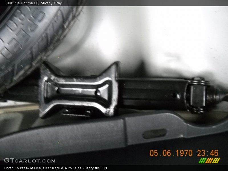 Silver / Gray 2006 Kia Optima LX