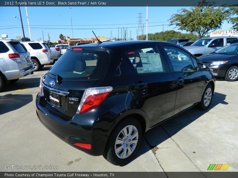 Black Sand Pearl / Ash Gray 2012 Toyota Yaris LE 5 Door
