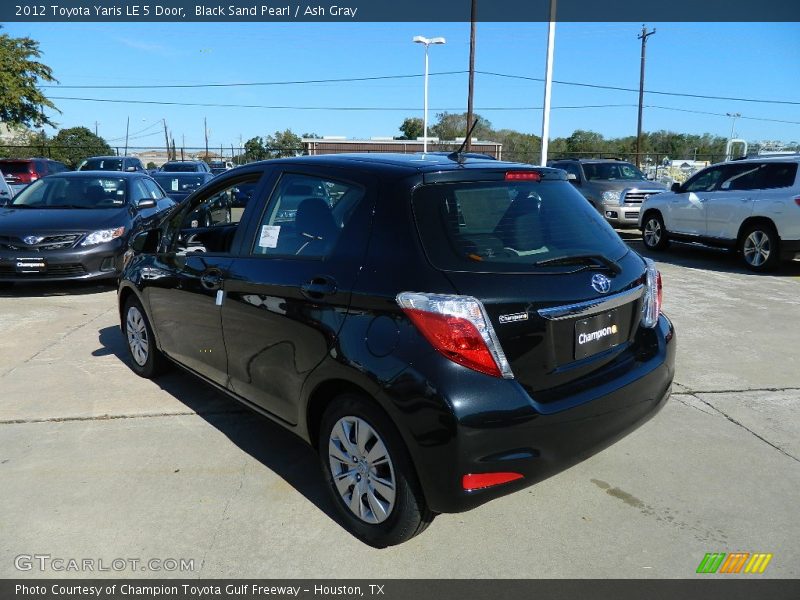 Black Sand Pearl / Ash Gray 2012 Toyota Yaris LE 5 Door