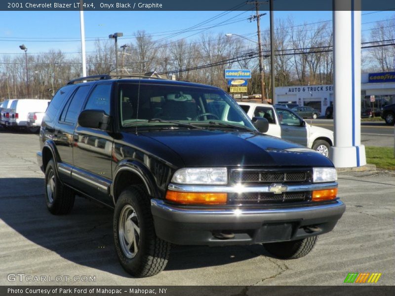 Onyx Black / Graphite 2001 Chevrolet Blazer LT 4x4