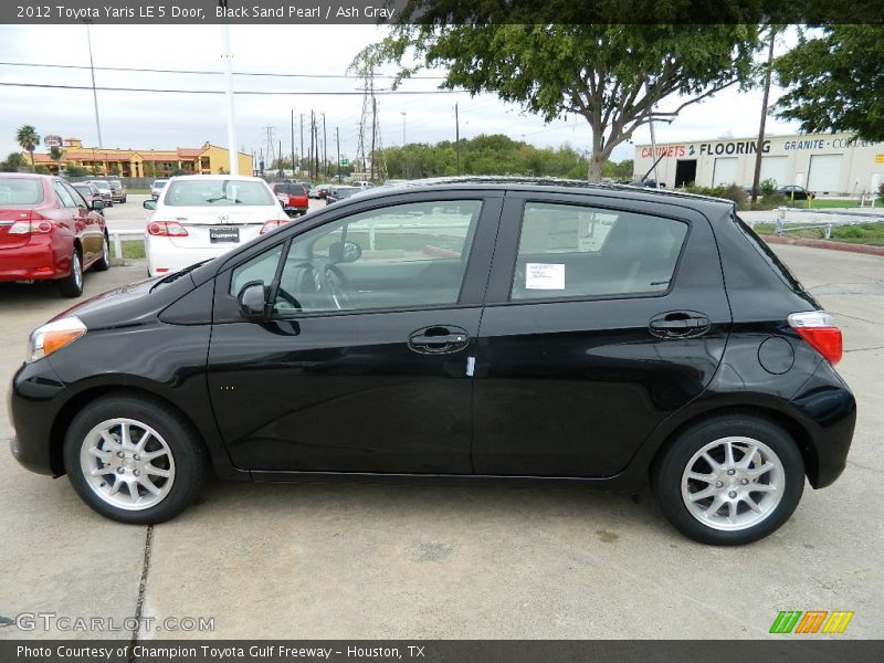  2012 Yaris LE 5 Door Black Sand Pearl