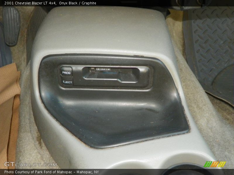 Onyx Black / Graphite 2001 Chevrolet Blazer LT 4x4