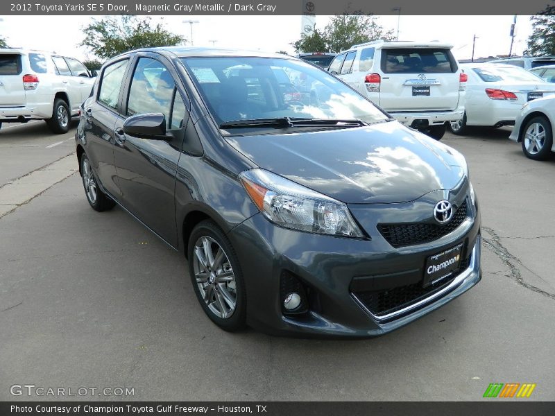 Magnetic Gray Metallic / Dark Gray 2012 Toyota Yaris SE 5 Door