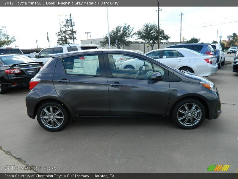 Magnetic Gray Metallic / Dark Gray 2012 Toyota Yaris SE 5 Door