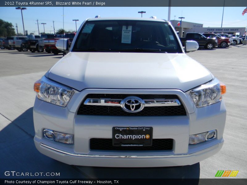 Blizzard White Pearl / Beige 2012 Toyota 4Runner SR5