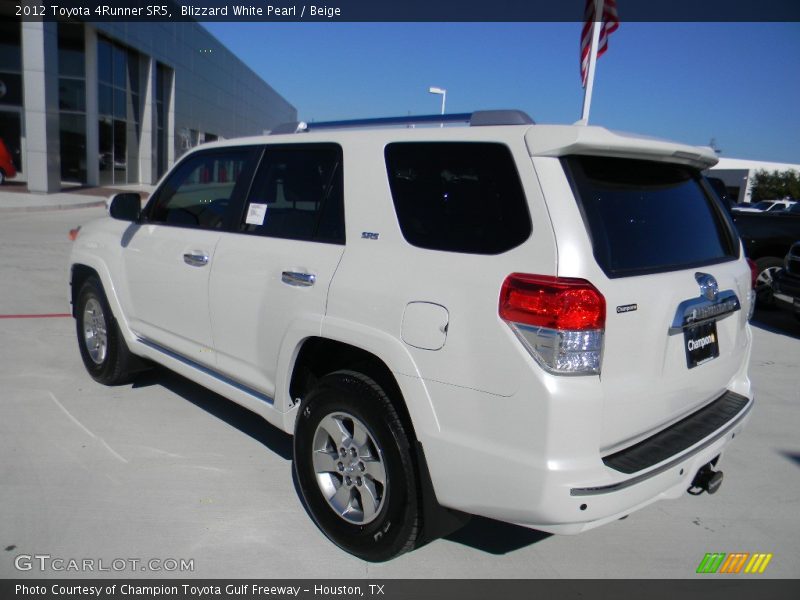 Blizzard White Pearl / Beige 2012 Toyota 4Runner SR5
