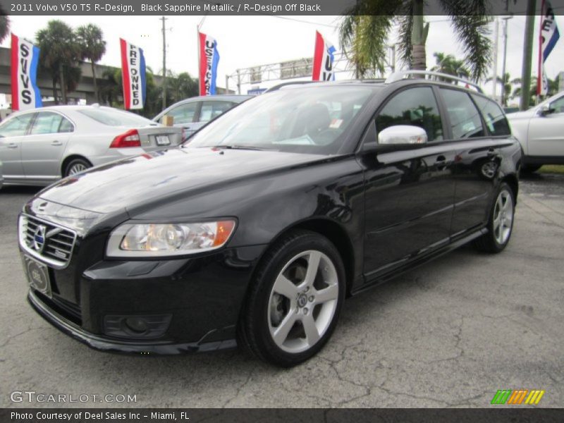 Front 3/4 View of 2011 V50 T5 R-Design