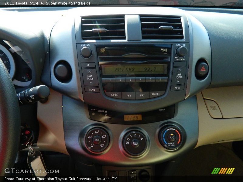 Super White / Sand Beige 2011 Toyota RAV4 I4