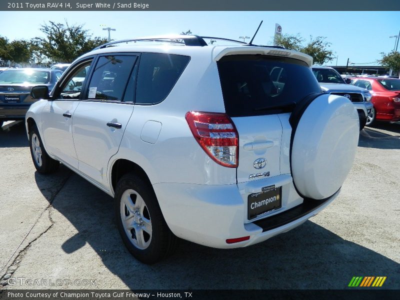 Super White / Sand Beige 2011 Toyota RAV4 I4