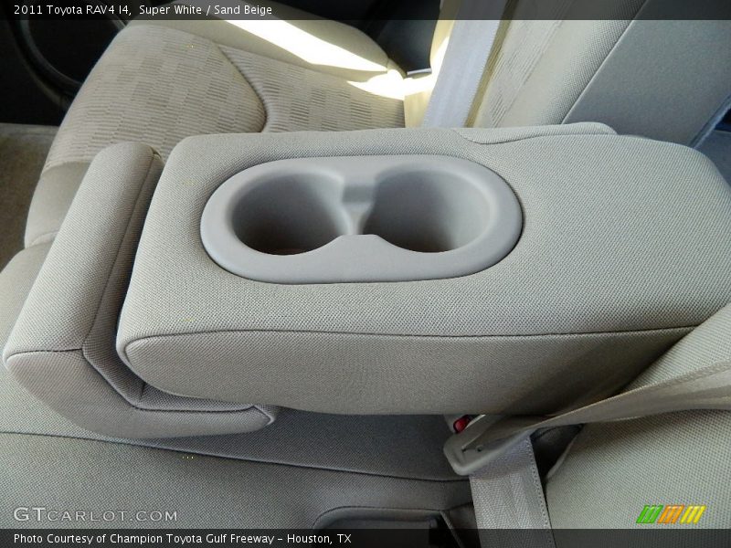 Super White / Sand Beige 2011 Toyota RAV4 I4