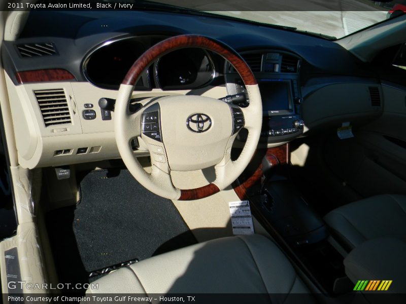 Black / Ivory 2011 Toyota Avalon Limited