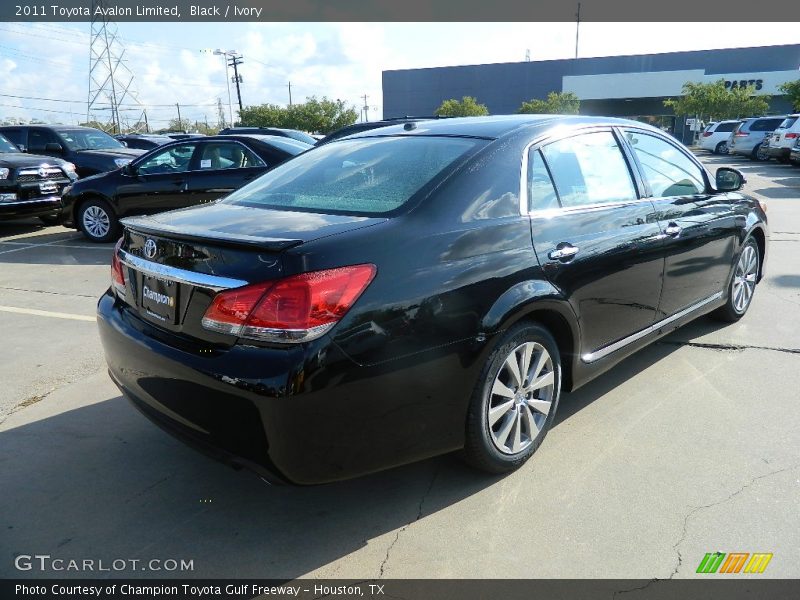 Black / Ivory 2011 Toyota Avalon Limited