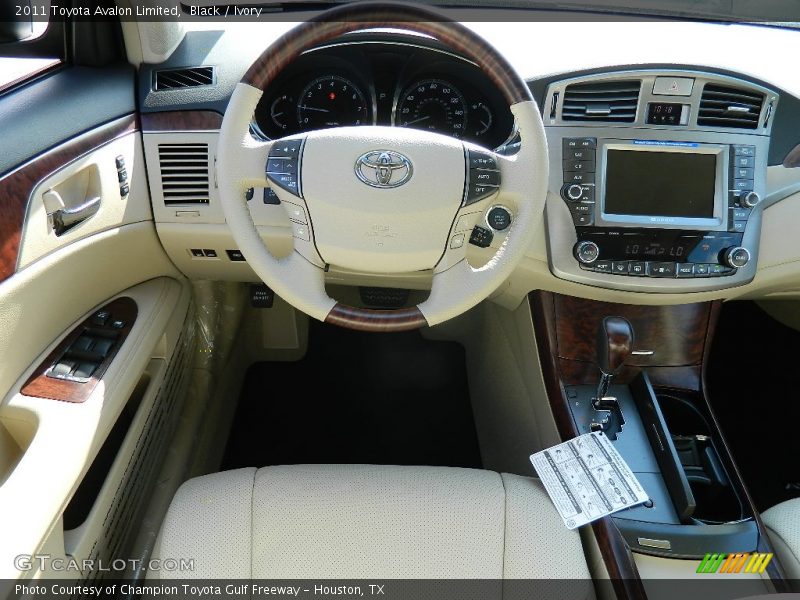 Black / Ivory 2011 Toyota Avalon Limited