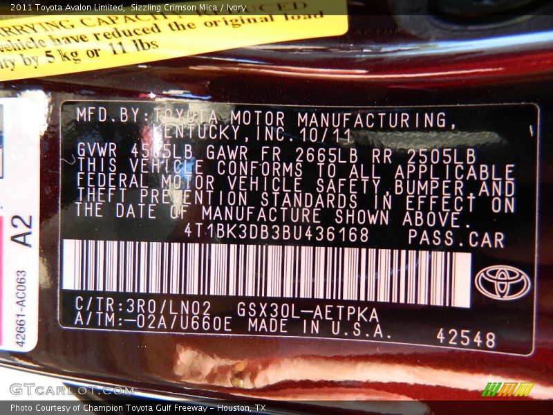 Sizzling Crimson Mica / Ivory 2011 Toyota Avalon Limited