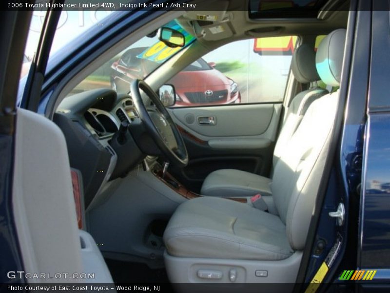 Indigo Ink Pearl / Ash Gray 2006 Toyota Highlander Limited 4WD
