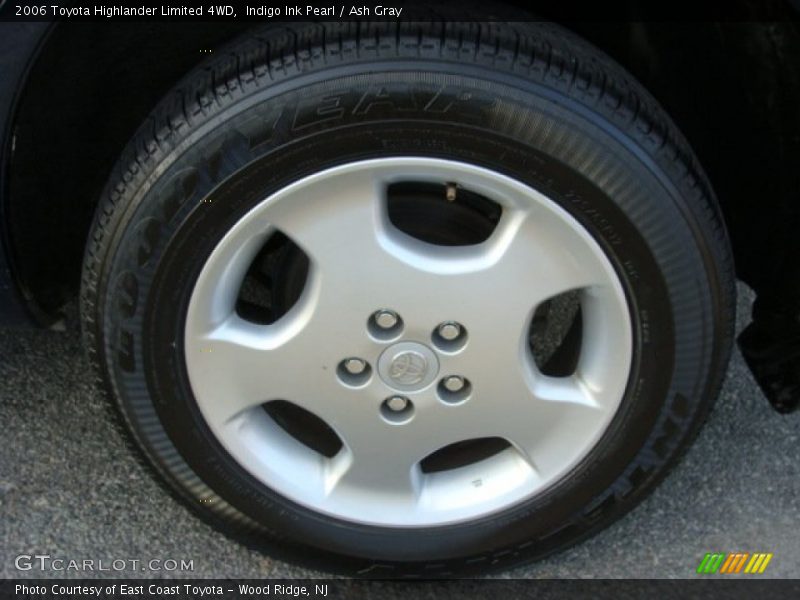 Indigo Ink Pearl / Ash Gray 2006 Toyota Highlander Limited 4WD