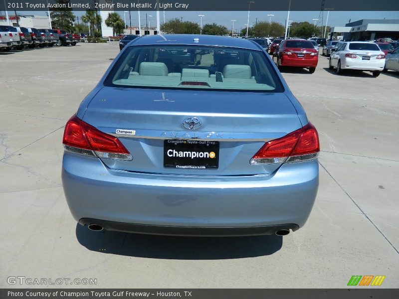 Zephyr Blue Metallic / Light Gray 2011 Toyota Avalon Limited