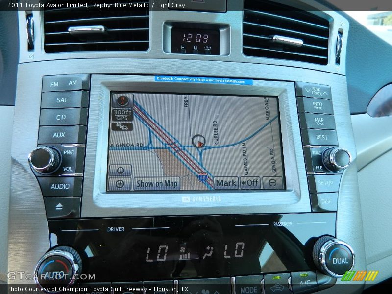Zephyr Blue Metallic / Light Gray 2011 Toyota Avalon Limited