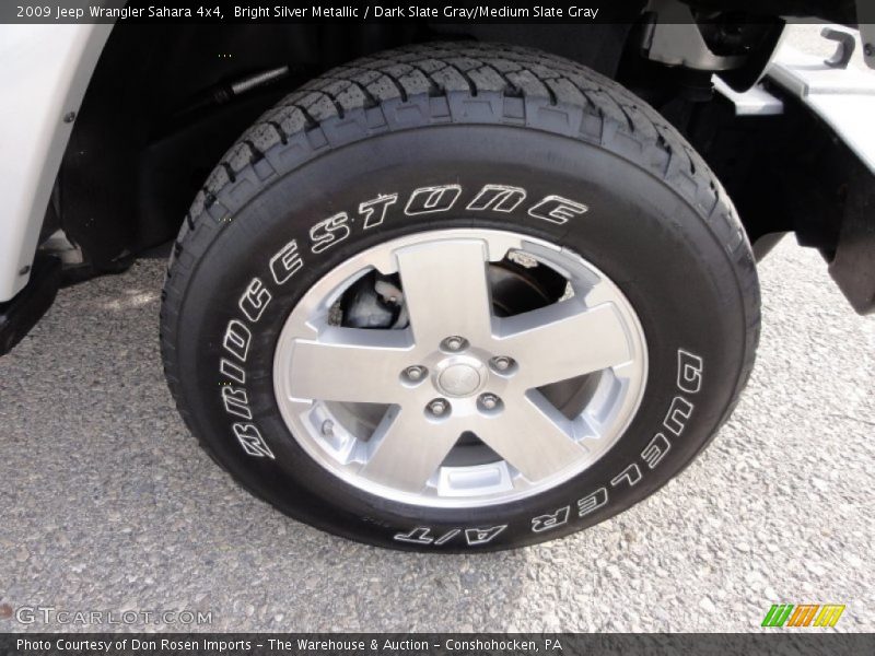 Bright Silver Metallic / Dark Slate Gray/Medium Slate Gray 2009 Jeep Wrangler Sahara 4x4