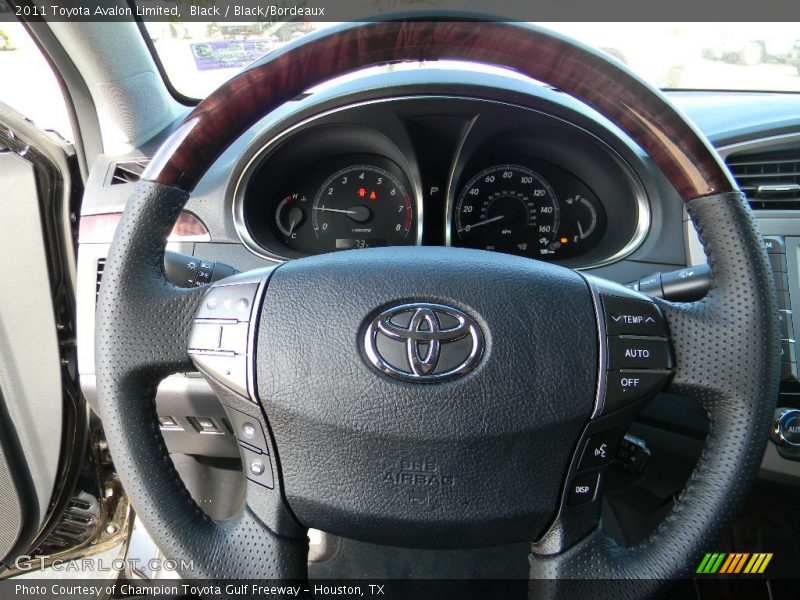 Black / Black/Bordeaux 2011 Toyota Avalon Limited